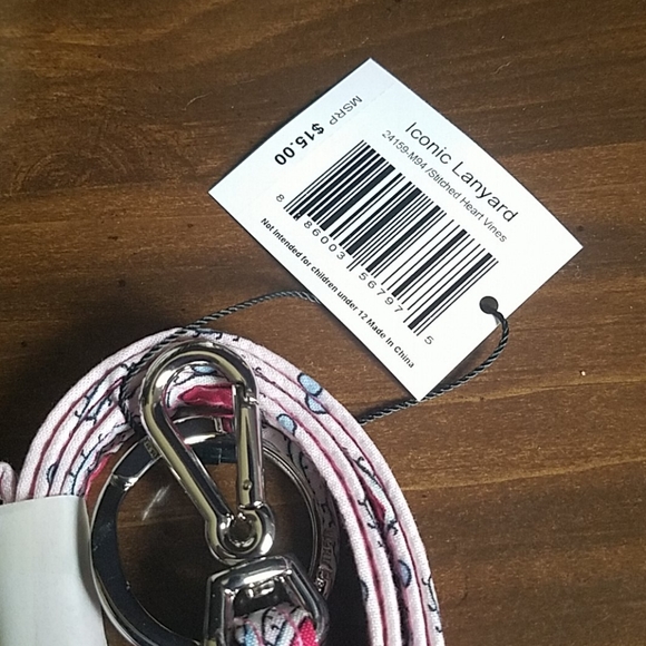 Vera Bradley Lanyard Stitched Heart Vines - Picture 2 of 2